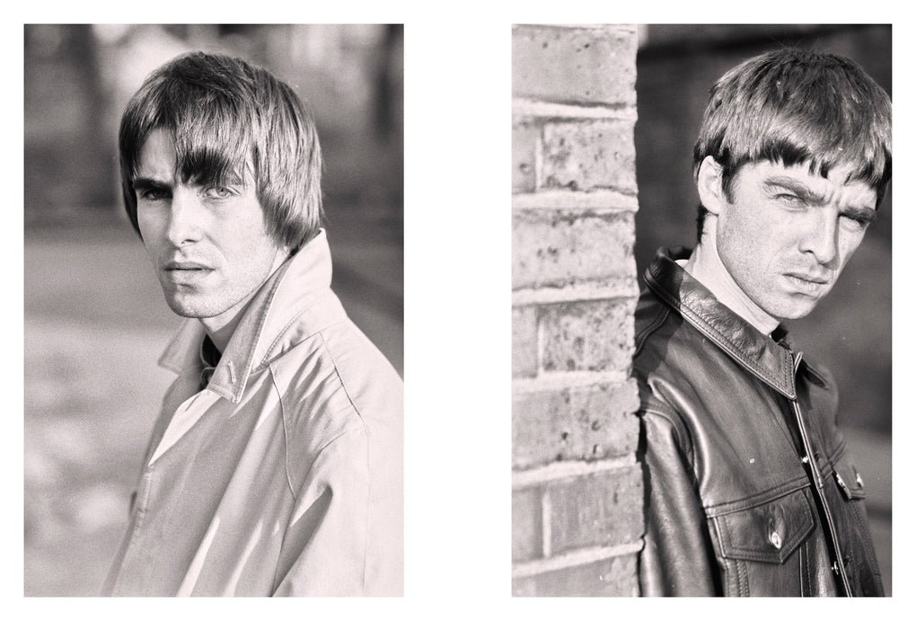 Oasis The Masterplan by Kevin Cummins